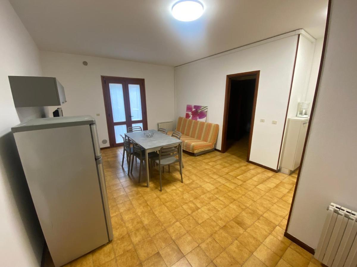 Cond Giardino Apartamento Lignano Sabbiadoro Exterior foto